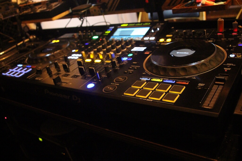 DJ EQUIPMENT HIRE